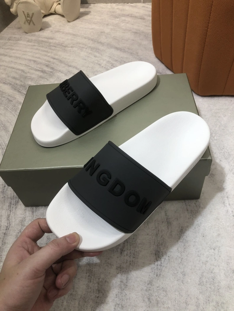 Bxrbxrry Slippers WellDesigned 114985
