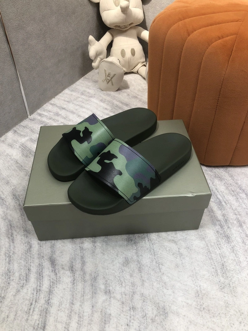Classic Bxrbxrry Slippers 114981