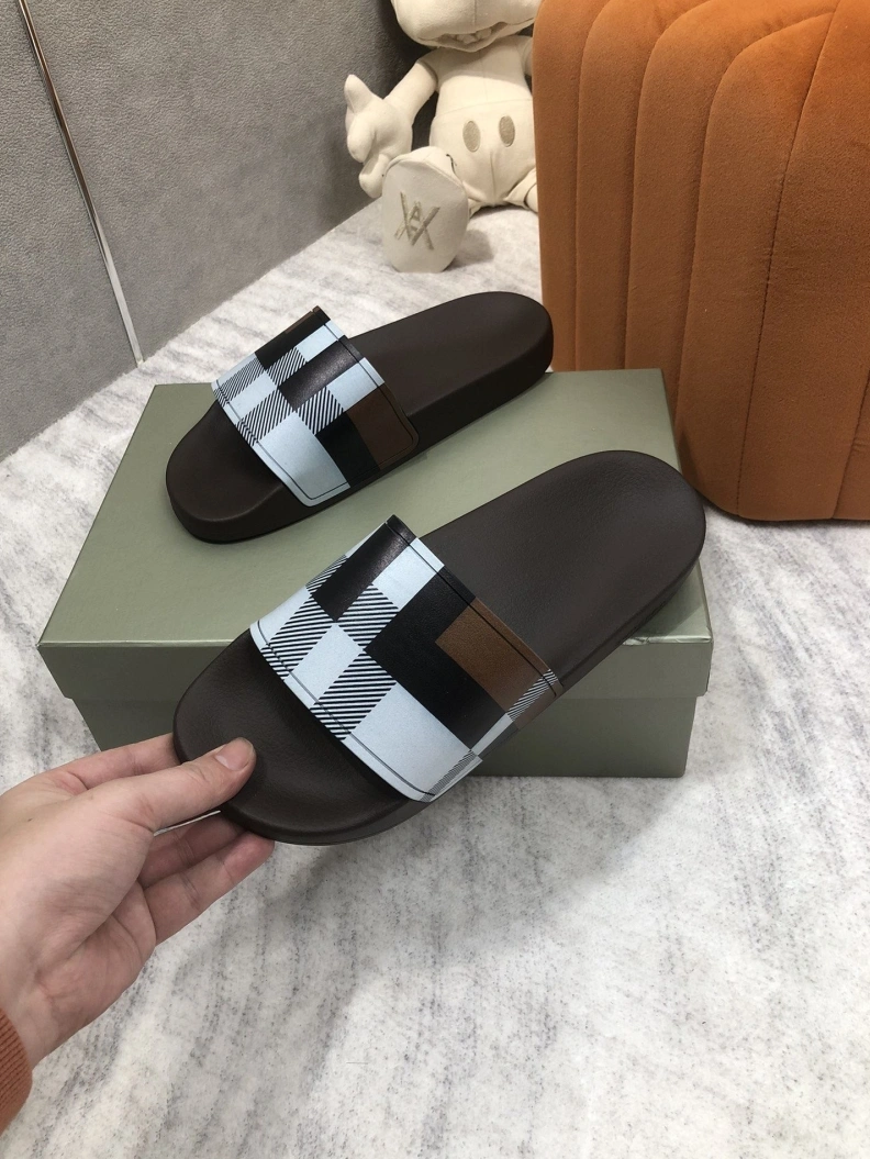 StreetReady Bxrbxrry Slippers 114979