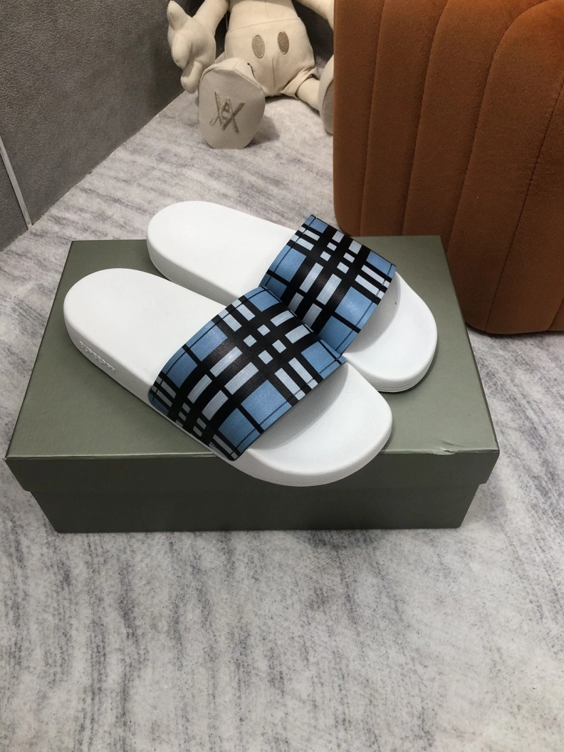 Efficient Bxrbxrry Slippers 114977