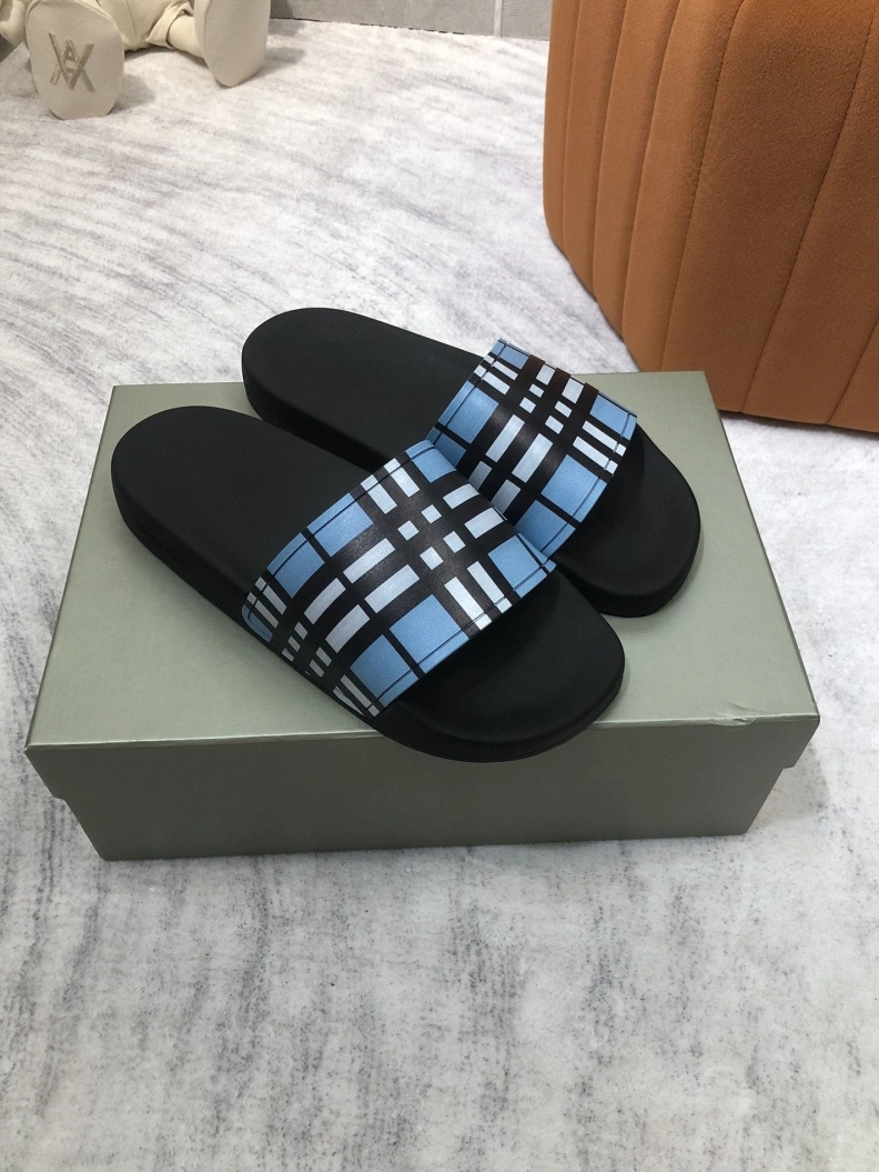 Bright Bxrbxrry Slippers 114968