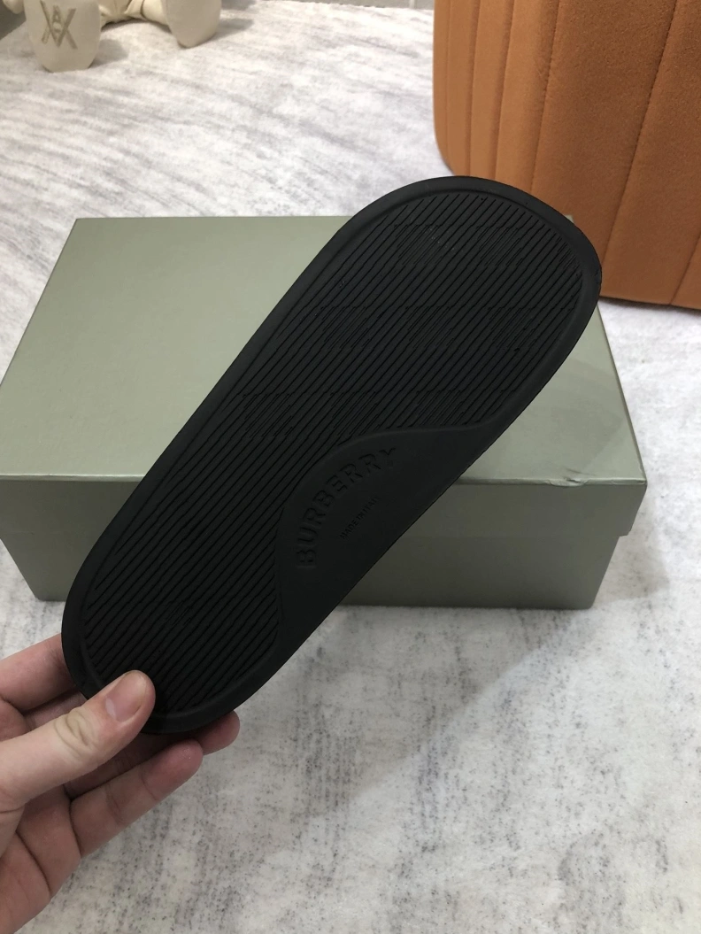 AllSeason Bxrbxrry Slippers 114970