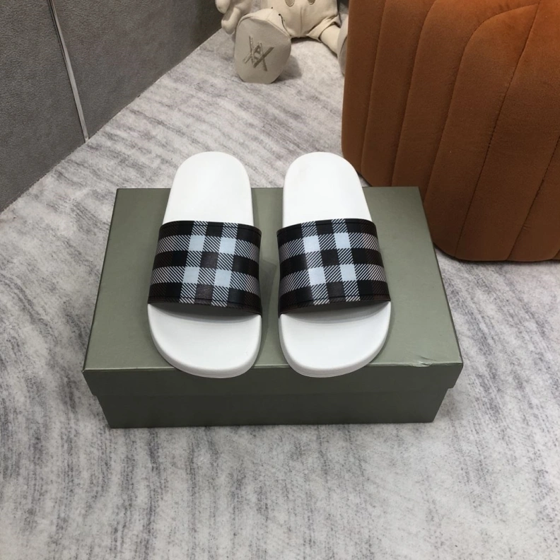 Comfortable Bxrbxrry Slippers 114972