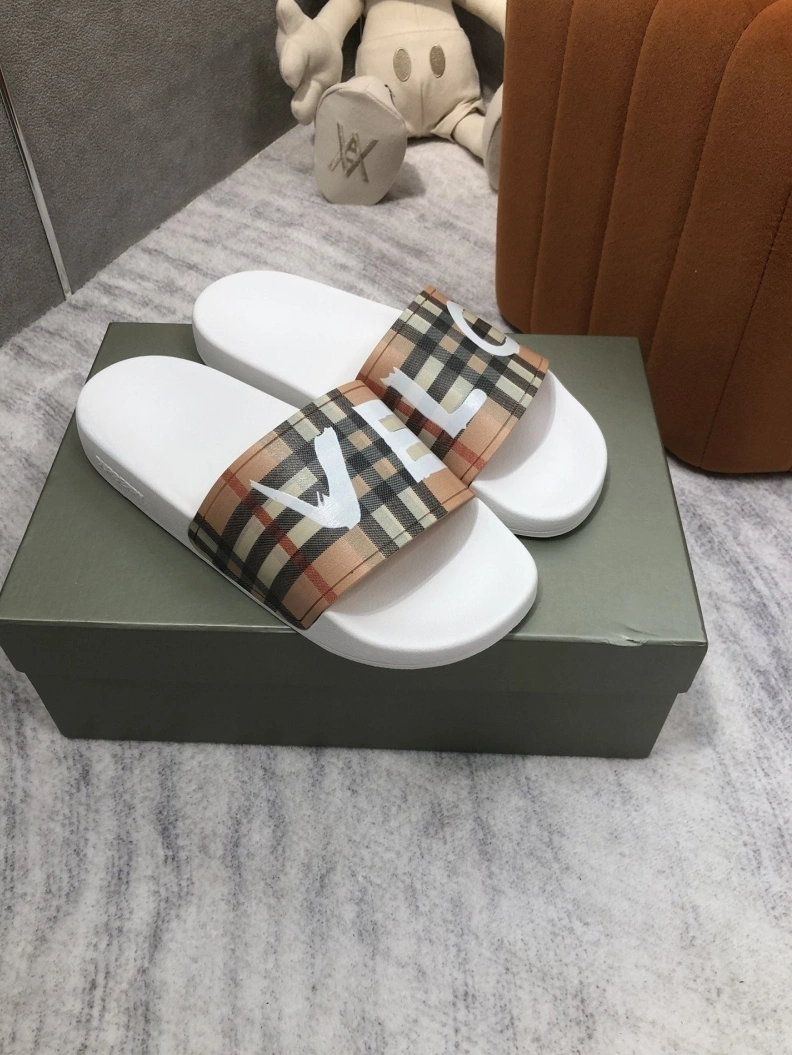 Bxrbxrry Slippers EasyMatch 114975