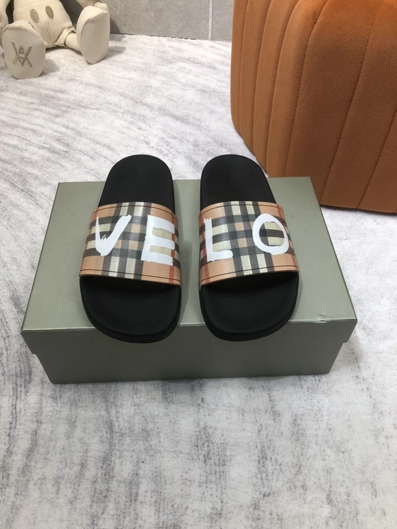 Bxrbxrry Slippers Compact 114967