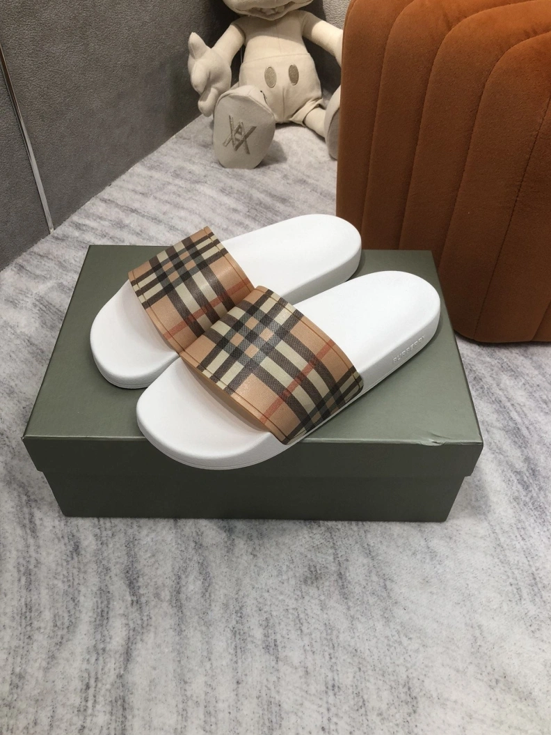 UrbanStyle Bxrbxrry Slippers 114980
