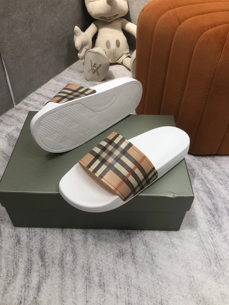 UrbanStyle Bxrbxrry Slippers 114980