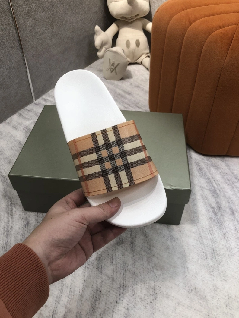 UrbanStyle Bxrbxrry Slippers 114980