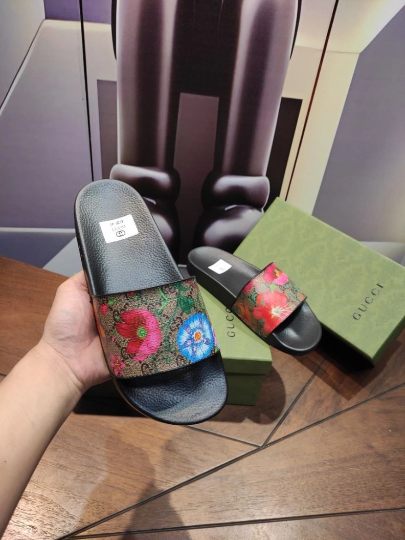 Gxccx Slippers Timeless 158368