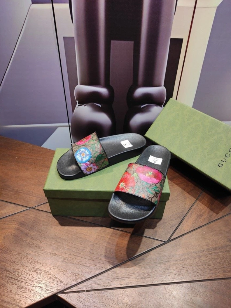Gxccx Slippers Timeless 158368