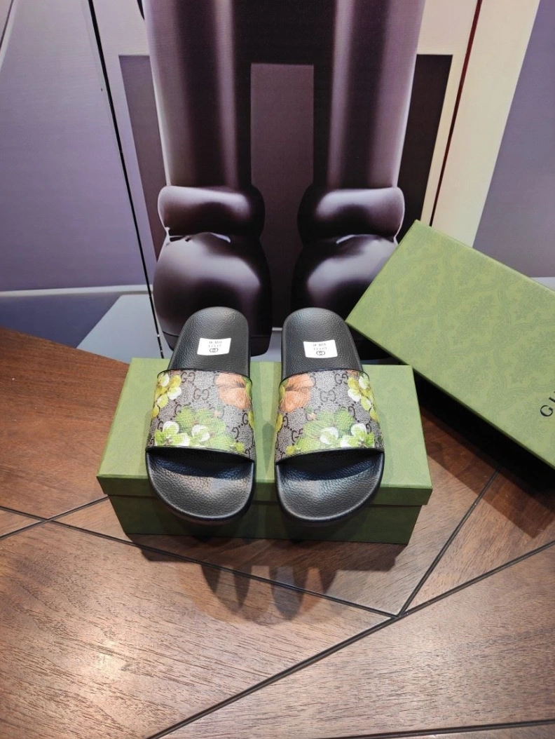 Gxccx Slippers Unique 158376