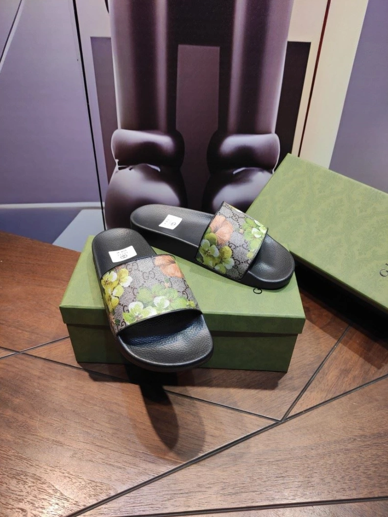 Gxccx Slippers Unique 158376