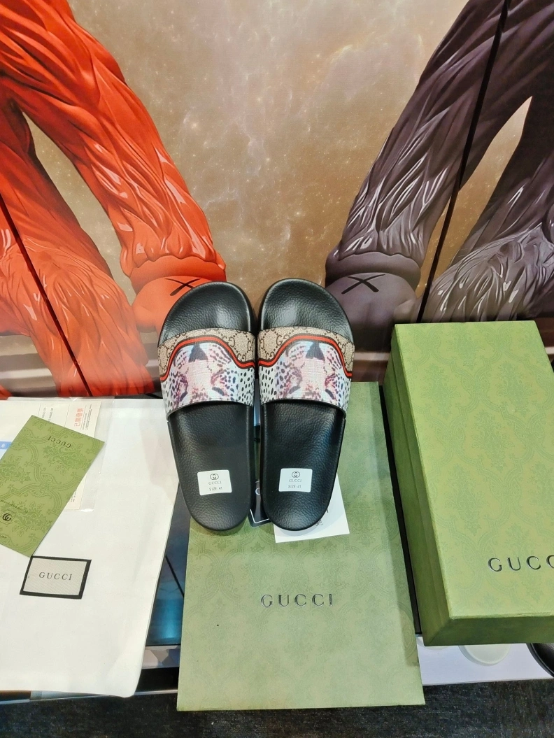 Gxccx Slippers UrbanStyle 158349