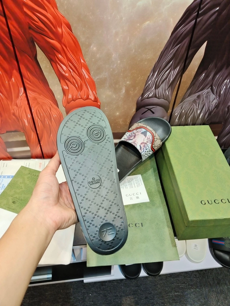 Gxccx Slippers UrbanStyle 158349