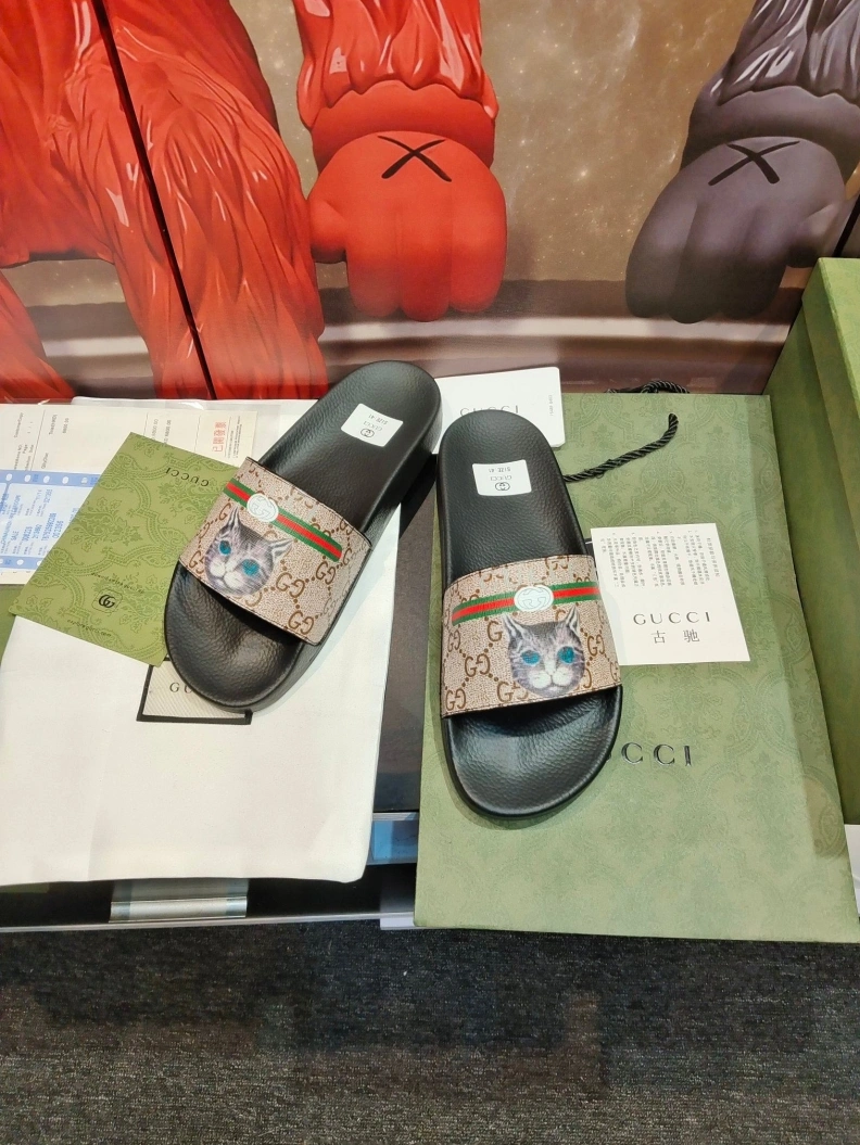 Timeless Gxccx Slippers 158347