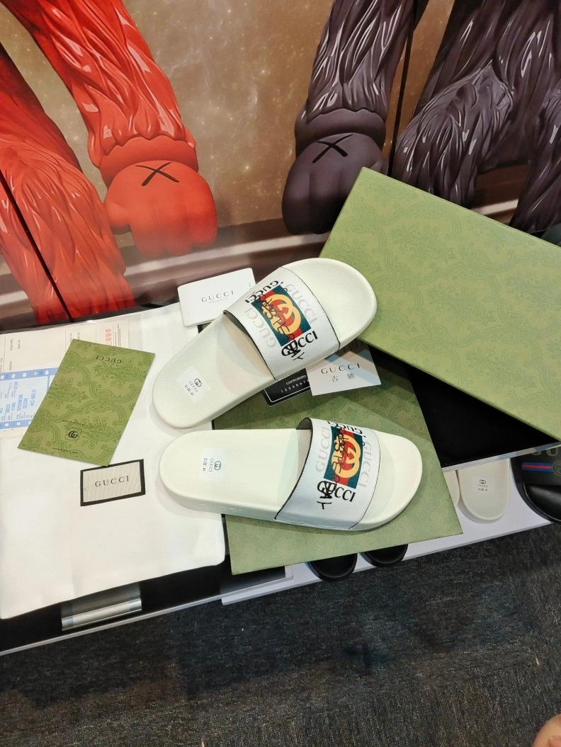 ModernLook Gxccx Slippers 158344