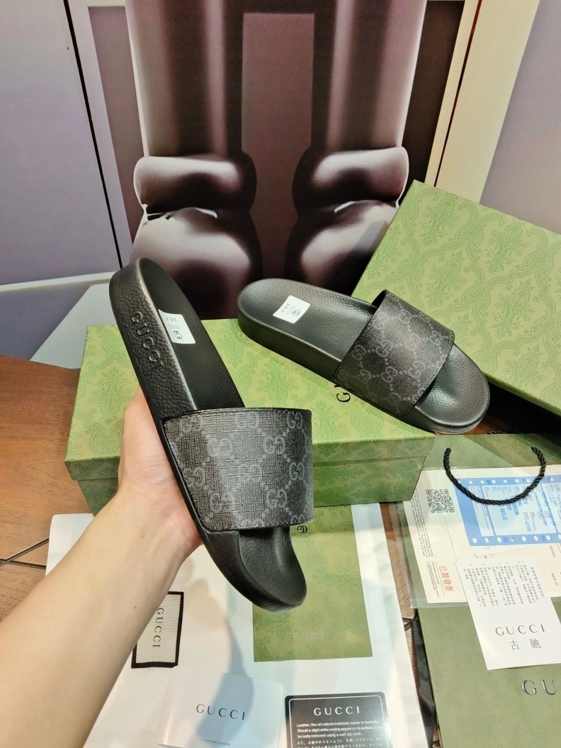 Gxccx Slippers Bright 158333