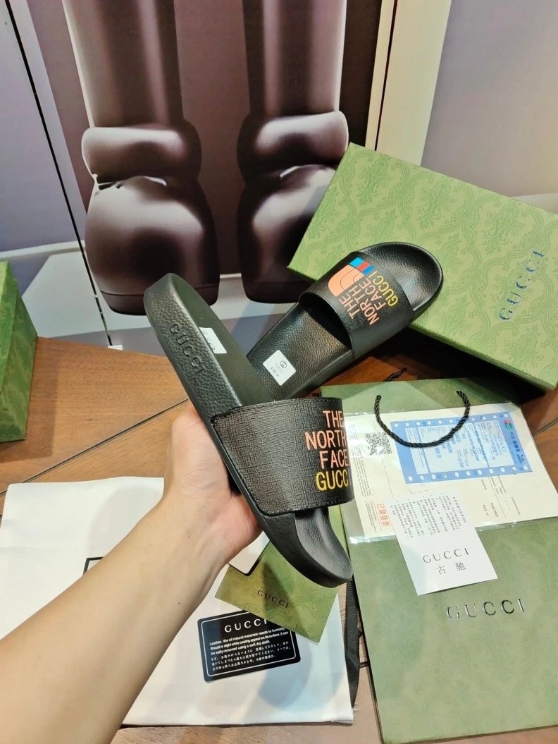 Modern Gxccx Slippers 158326