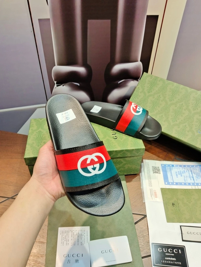Resilient Gxccx Slippers 158321