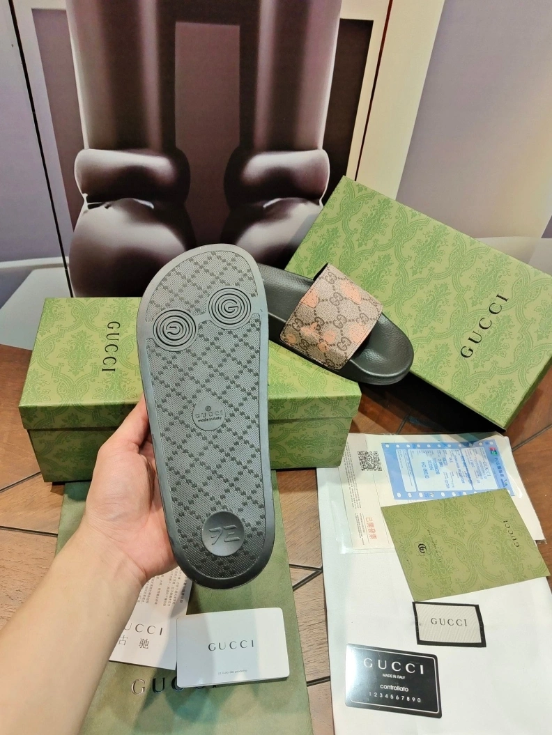 Trendy Gxccx Slippers 158322