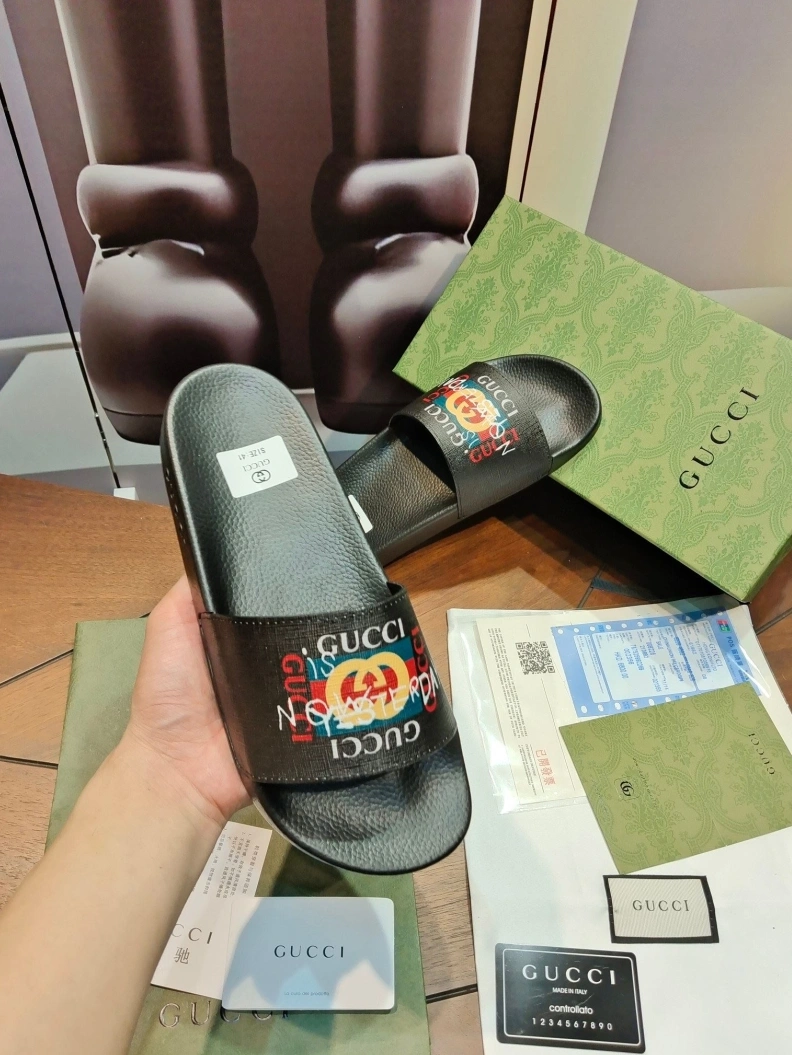 Affordable Gxccx Slippers 158304