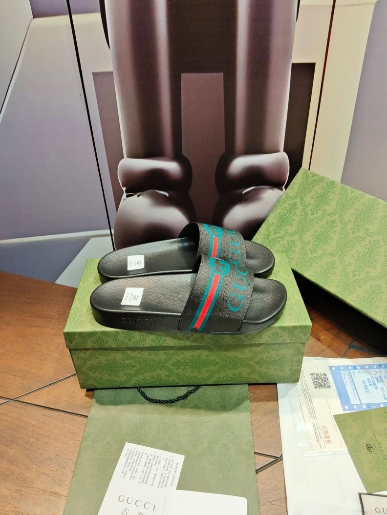 Gxccx Slippers Versatile 158307