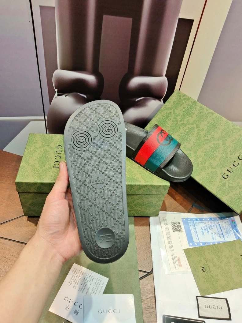 Minimalist Gxccx Slippers 158303