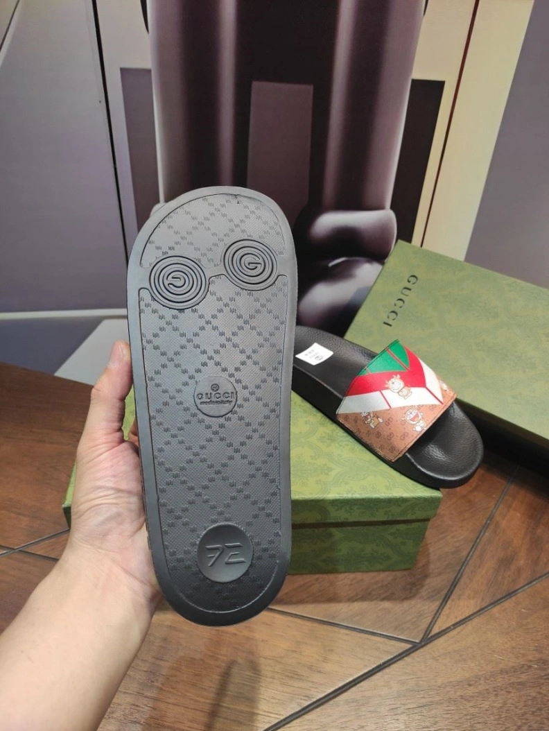 Sophisticated Gxccx Slippers 158268