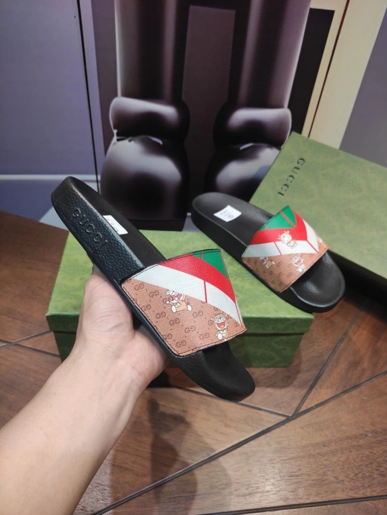 Sophisticated Gxccx Slippers 158268