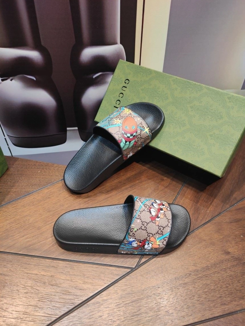 Functional Gxccx Slippers 158264