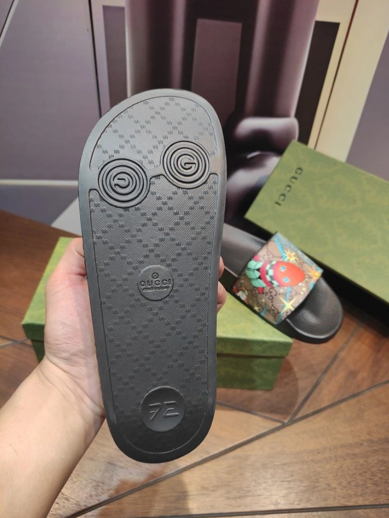 Functional Gxccx Slippers 158264