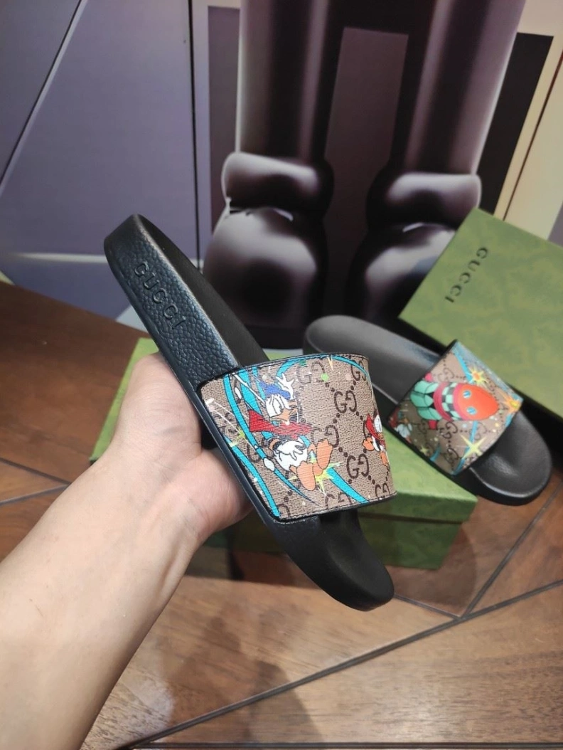 Functional Gxccx Slippers 158264