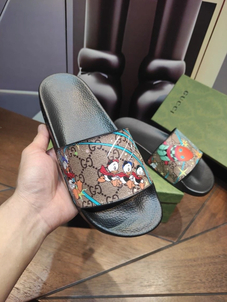 Functional Gxccx Slippers 158264