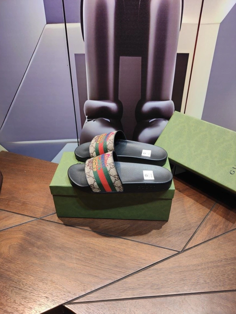Refined Gxccx Slippers 158282