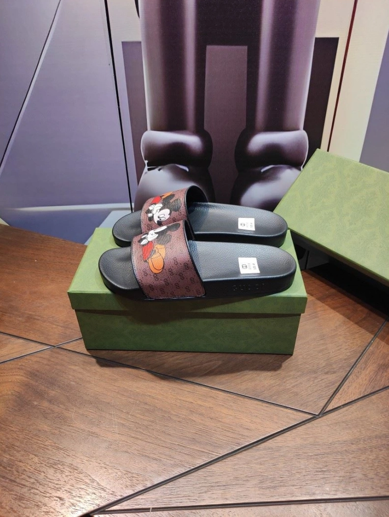 Trendsetting Gxccx Slippers 158279