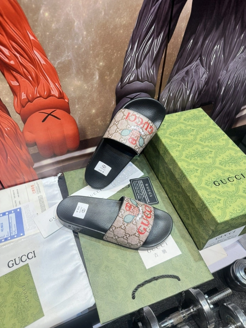 Gxccx Slippers Versatile 158254