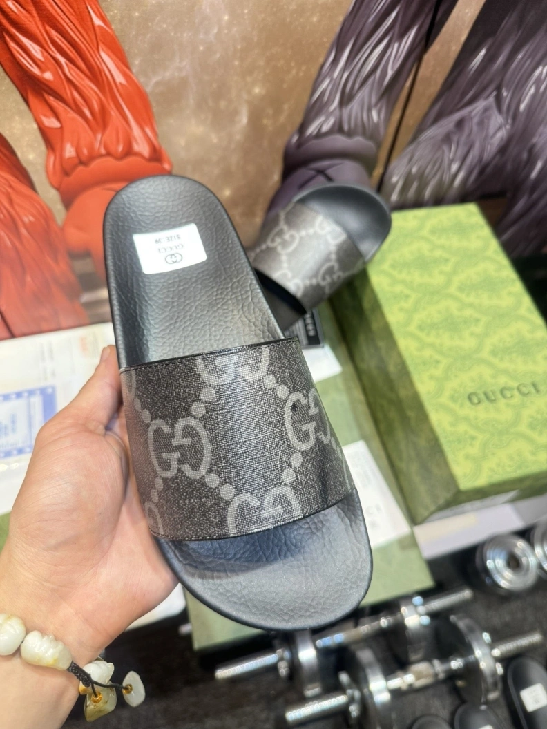 Gxccx Slippers Flexible 158251