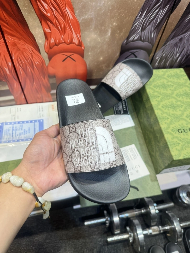 HighQuality Gxccx Slippers 158249