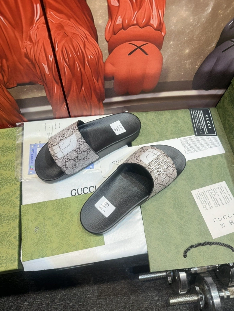 HighQuality Gxccx Slippers 158249