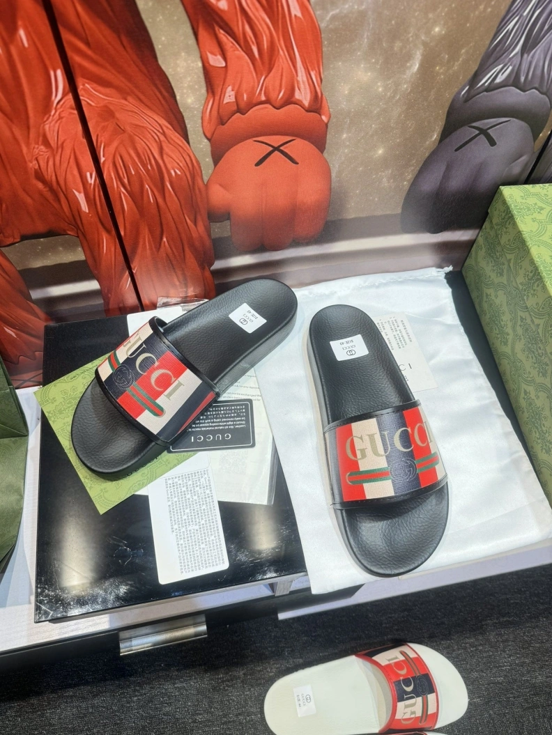 Gxccx Slippers StreetReady 158244