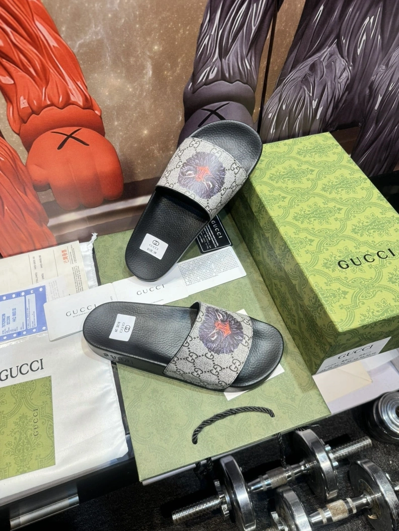 SportInspired Gxccx Slippers 158238