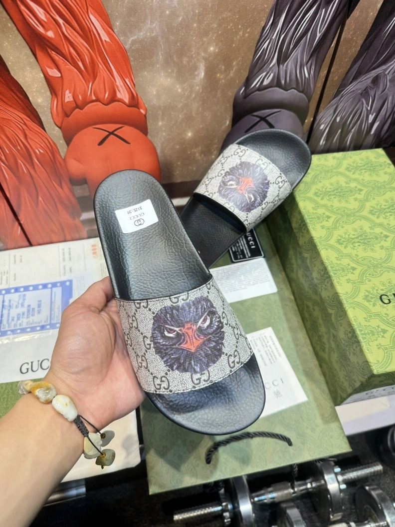 SportInspired Gxccx Slippers 158238