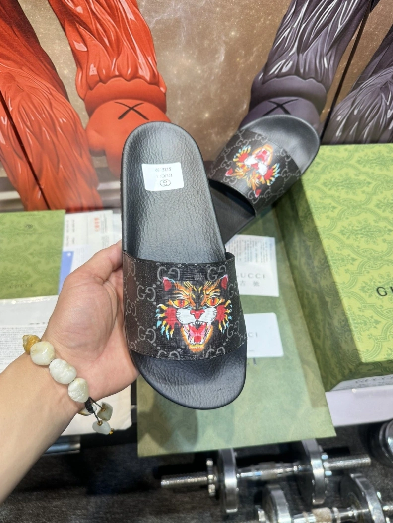 Gxccx Slippers TopPick 158223