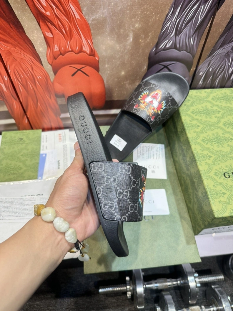 Gxccx Slippers TopPick 158223