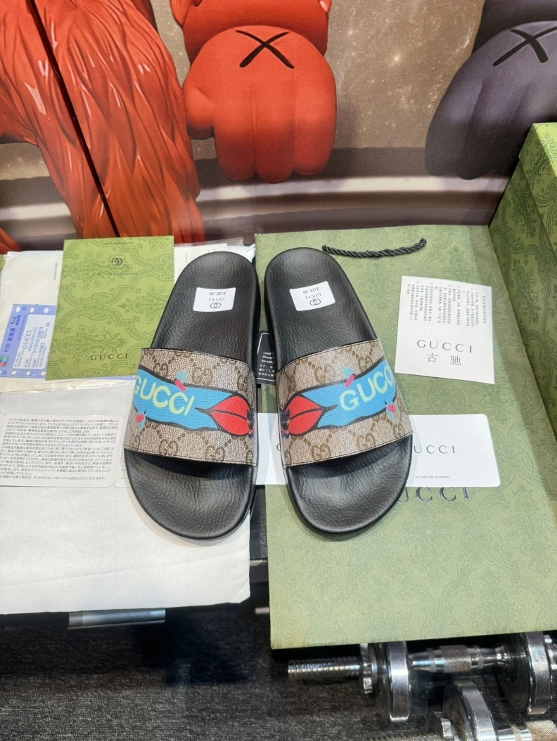 Durable Gxccx Slippers 158216