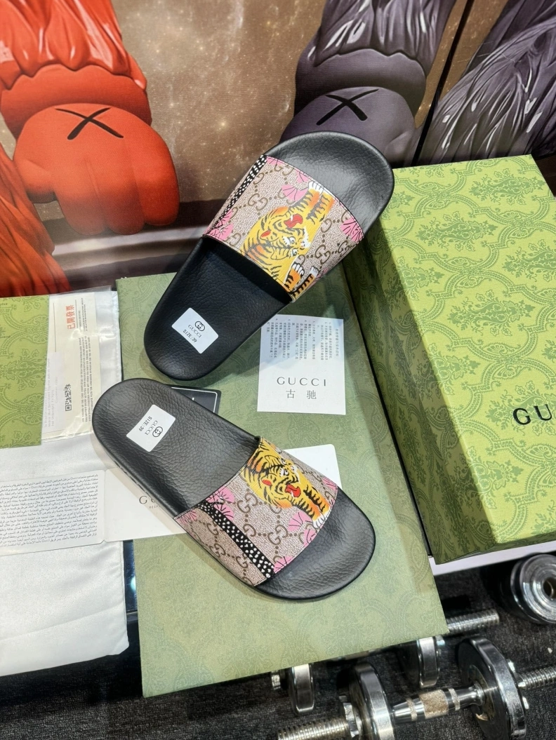 Unique Gxccx Slippers 158220