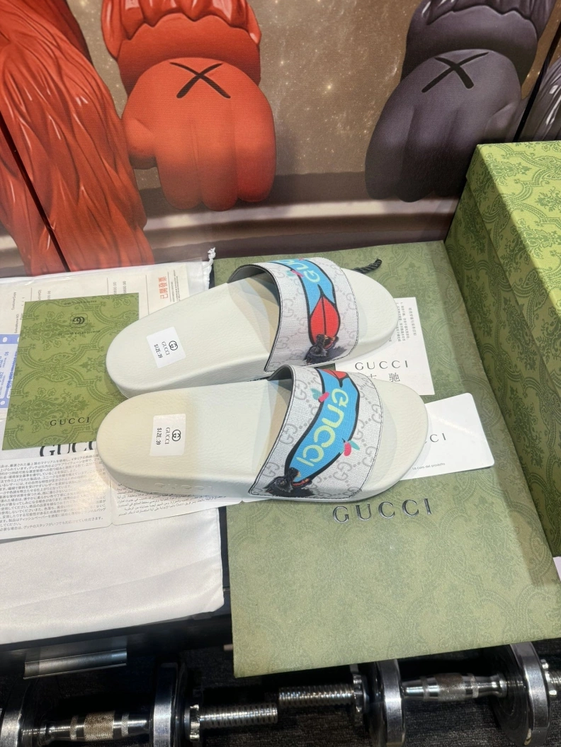 Gxccx Slippers Resilient 158213