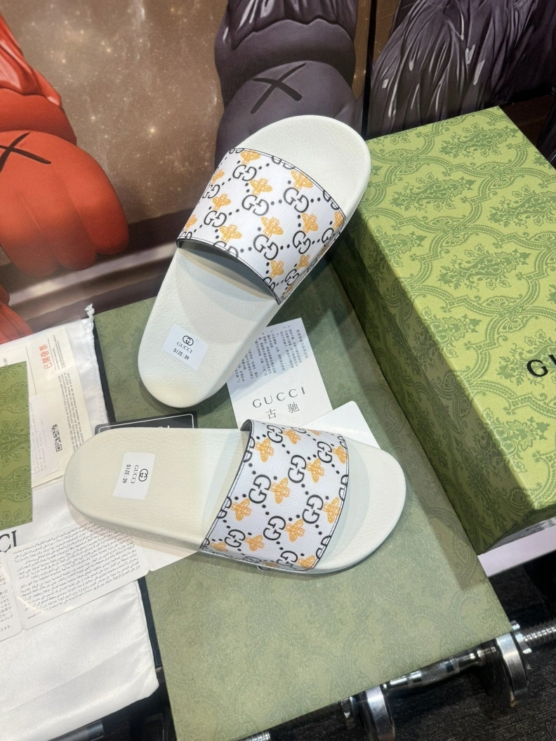 Sleek Gxccx Slippers 158217
