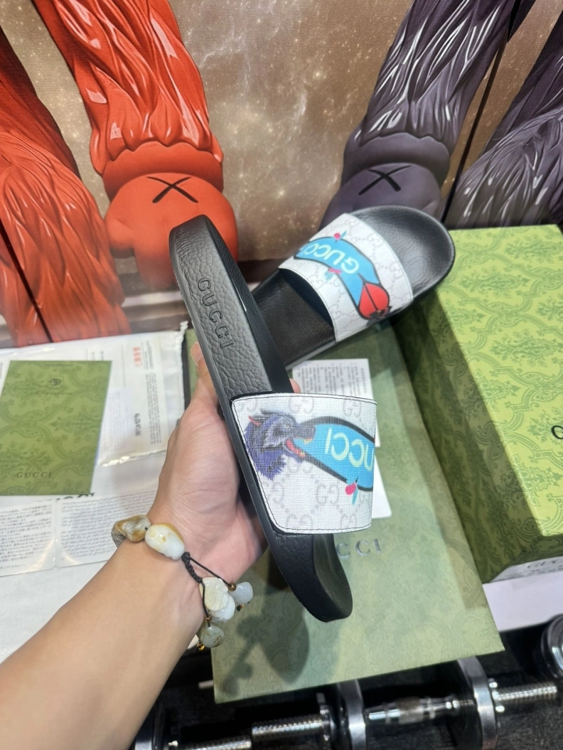Soft Gxccx Slippers 158211