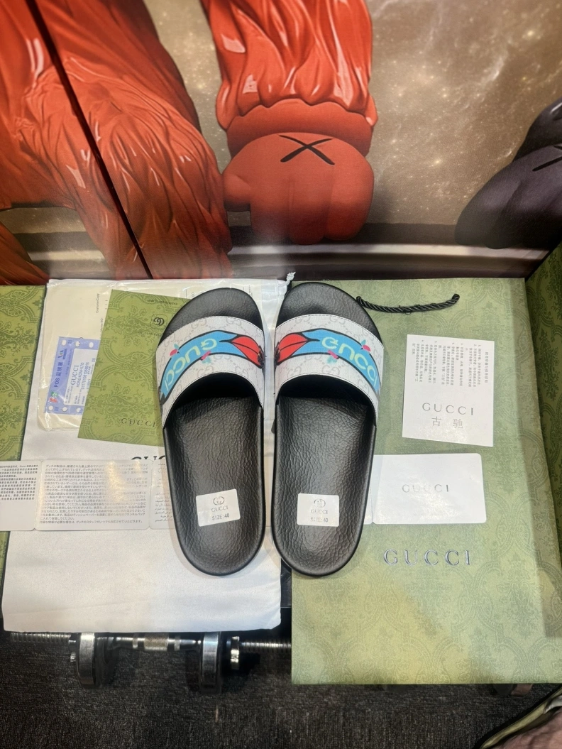Soft Gxccx Slippers 158211